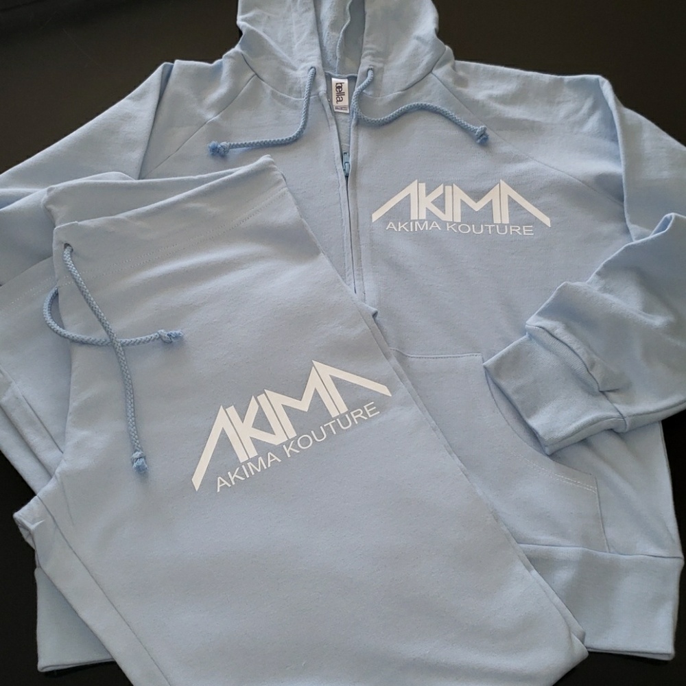 SALE!! NWT Akima Sweatsuit